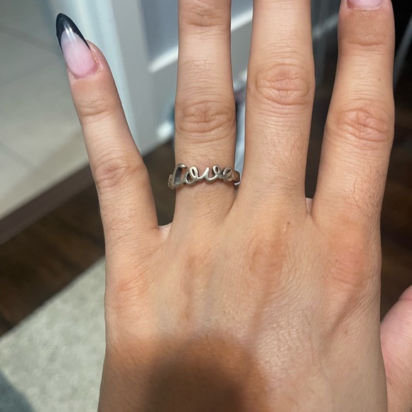 Love ring - Picture 2 of 3